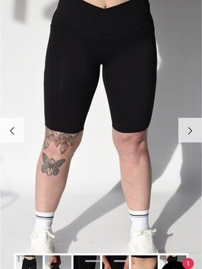 Arro Athletics Bestie Biker Shorts 10 inch, size XL. Colour is Onyx